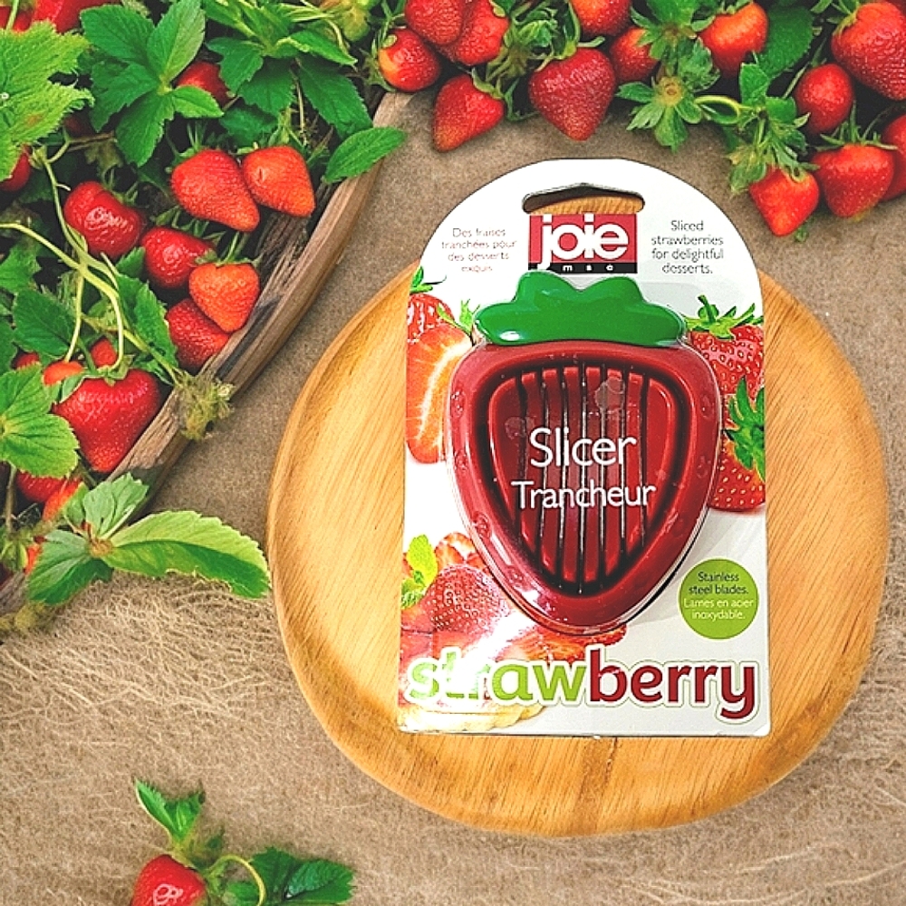 🆕️ Strawberry Slicer - NWT